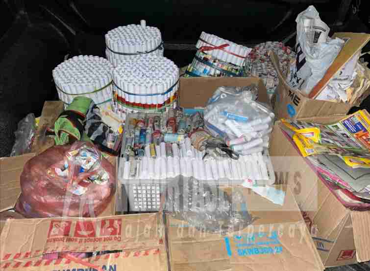 Ratusan mercon yang berhasil diamakan anggota Polres Probolinggo