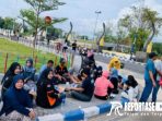 Keluarga besar dishub sampang ramaikan CFD Keluarga besar dishub sampang ramaikan CFD