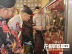 Kapolda Jatim bersama Kapolres dan Bupati Sumenep tinjau pameran keris dan batu akik