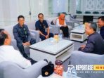 Penjabat Wali Kota Probolinggo Nurkholis Penjabat Wali Kota Probolinggo Nurkholis bersama Ketua Pengadilan Agaman dan jajarannya.