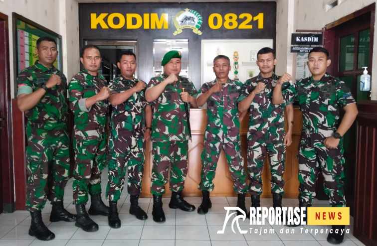 Komandan Distrik Militer (Dandim) 0821 Lumajang, Letkol Inf Ronny Wijaya Koesuma menerima kunjungan silahturahmi dari Komponen Cadangan (Komcad) TNI di Makodim 0821 Lumajang,
