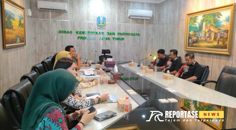 Dinas Kebudayaan dan Pariwisata Jawa Timur bersama Komunitas Jurnalis Sumenep diruang di auditorum kantor Disbudpar Jatim.