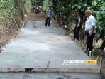 pembangunan jalan rabat beton melalui program padat karya di Desa Rejing Kecamatan Tiris pembangunan jalan rabat beton melalui program padat karya di Desa Rejing Kecamatan Tiris