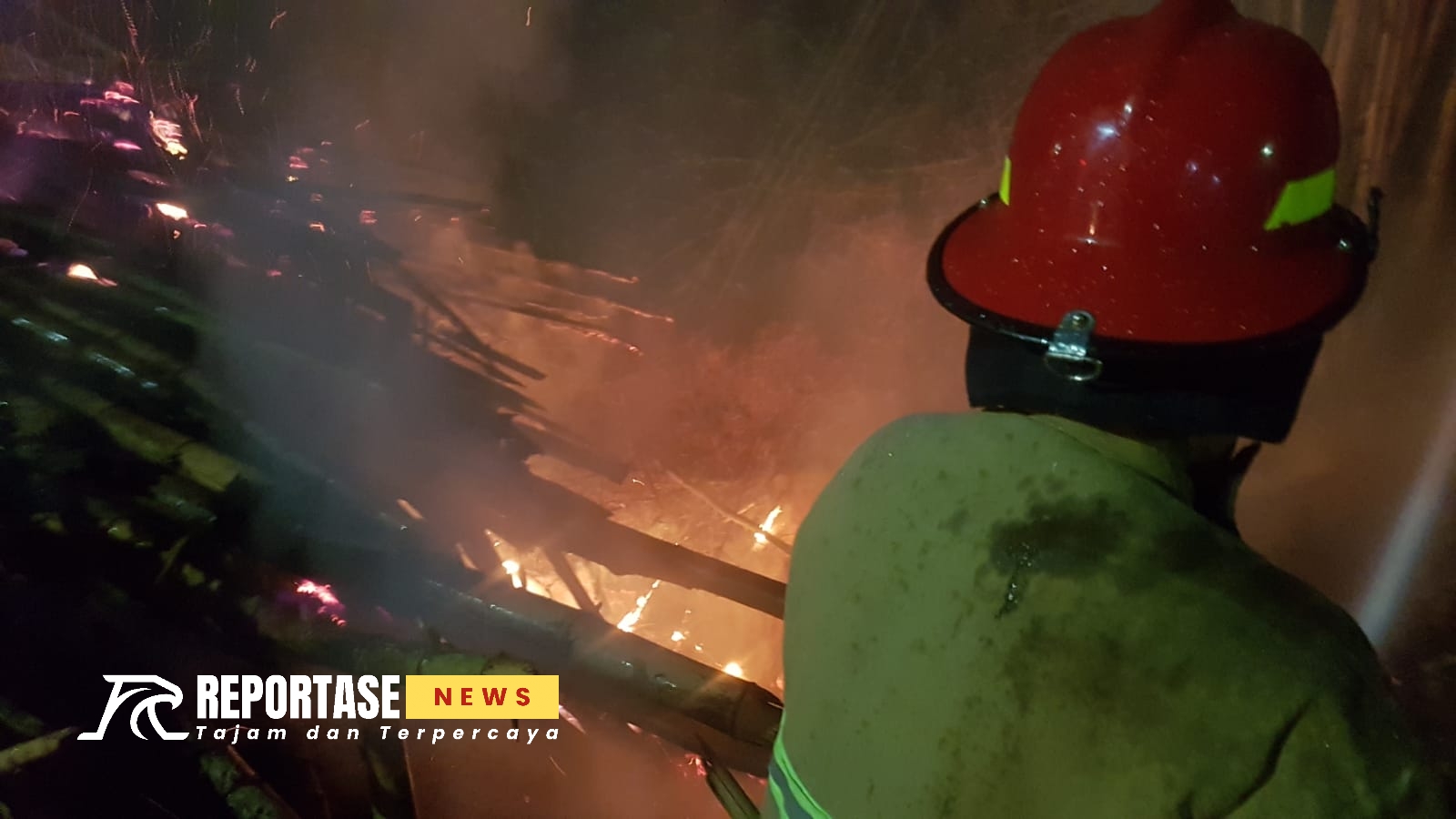 Si jago merah lalap kebun bambu di Desa Parsanga