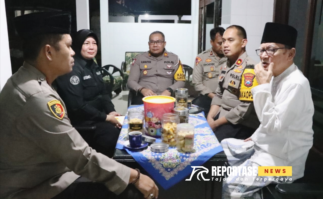 Kapolre Sumenep Silaturahmi ke Tokoh Budayawan KH. D Zawawi Imron