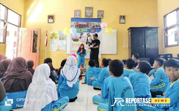 Kak Avan terkenal sebagai tokoh pendongeng nasional asal Sumenep,