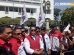 LSM LIRA Jawa Timur, lakukan orasi di depan kantor Gubenur Jalan Tugu Pahlawan, Surabaya