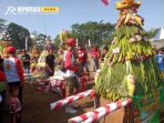 Acara sedekah hasil bumi, dan Sholawatan. Acara sedekah hasil bumi, dan Sholawatan.