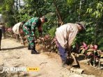 Sinergi antara aparat TNI dan masyarakat setempat