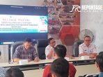 Pelaksana Pekerjaan Operasi dan Pemeliharaan Jaringan Irigasi (Jenjang 4) di ruang pertemuan Alpomain Kantor DPUPR Kabupaten Probolinggo