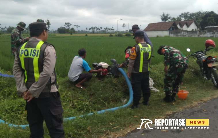 Kolaborasi antara TNI dan Polri dalam kegiatan pendampingan Hanpangan