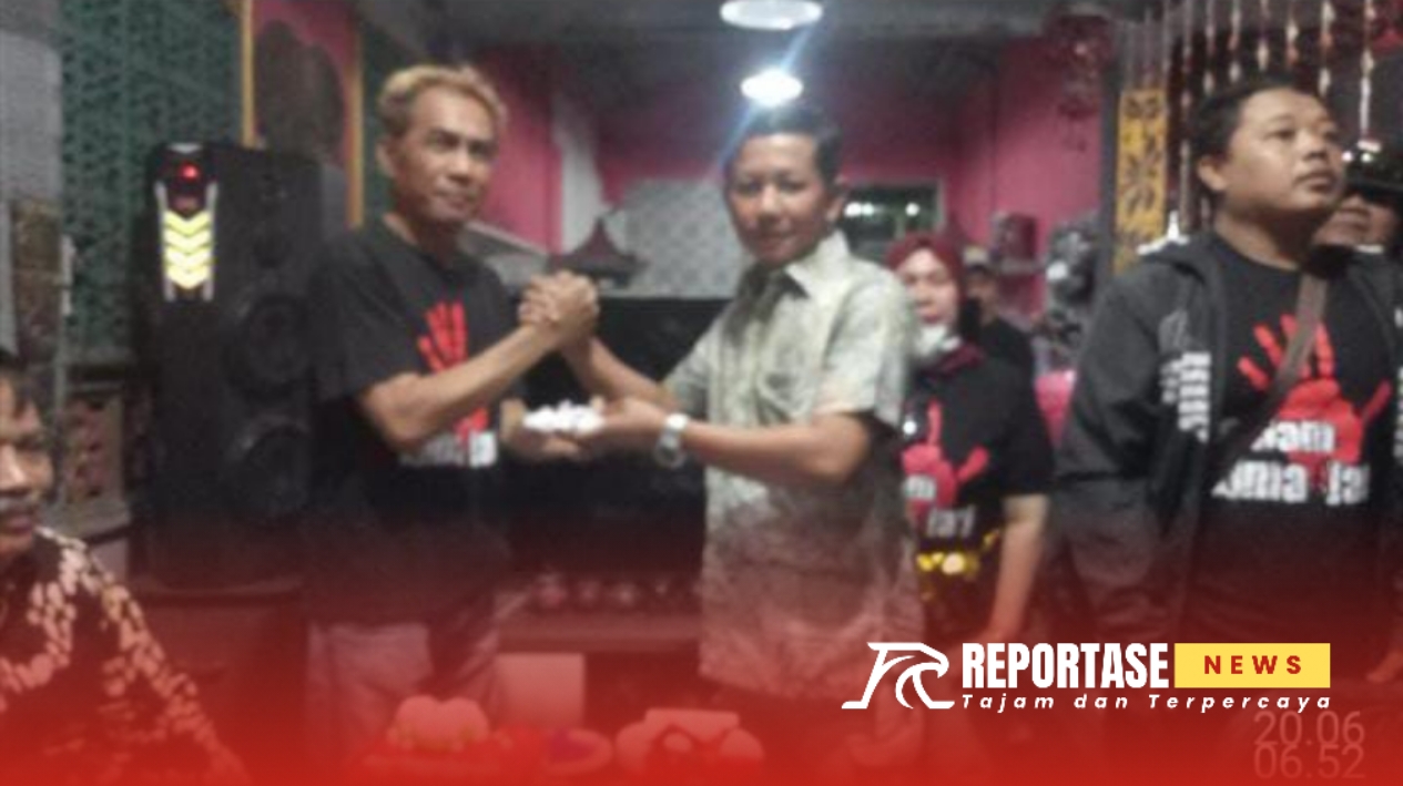 tamu undangan seperti anggota LSM Dasar, Abah Gondrong AWG, Pakde Kamto dari PWI, Jiyo dari Gerindra, dan seorang perwakilan dari PDI.