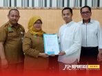 dr. Yessi, menyerahkan Hasil tes pemeriksaan meliputi kesehatan fisik, kesehatan jiwa, serta tes narkoba. dr. Yessi, menyerahkan Hasil tes pemeriksaan meliputi kesehatan fisik, kesehatan jiwa, serta tes narkoba.