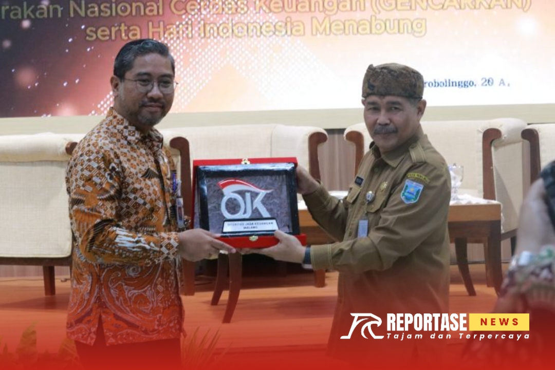 Penyerahan bantuan bibit pohon secara simbolis program TPID (Tim Pengendali Inflasi Daerah) kepada 15 desa/kelurahan di Kabupaten Probolinggo. Serta tukar menukar cinderamata antara Pj Sekda Heri, Kepala OJK Malang Biger Adzanna Maghribi