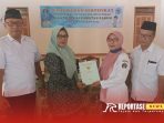 Penyerahan 846 sertifikat kepala masyarakat Desa Pojok