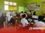 15 siswa-siswi kelas VIII sedang mengikuti ANBK 2024
