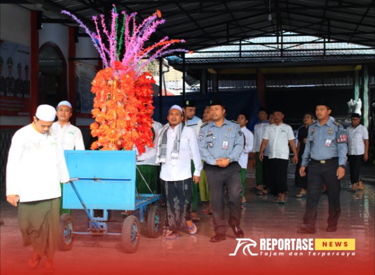 Lembaga Pemasyarakatan (Lapas) Kelas IIA Banyuwangi Kantor Wilayah Kementerian Hukum dan Hak Asasi Manusia Jawa Timur gemakan sholawat dan tradisi endhog – endhogan (telur)
