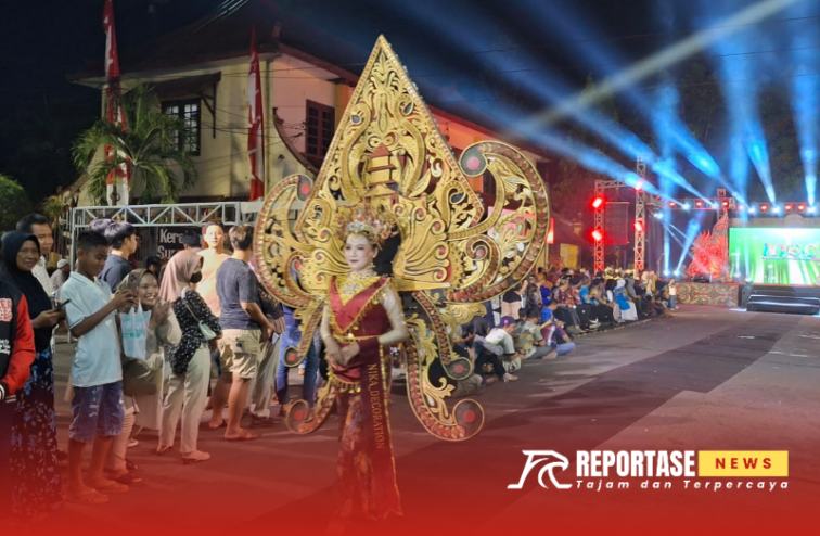 Peserta Karnaval Etnik Madura pukau ribuan penonton, @by_reportasenews.net