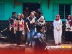 Bunda Indah, datang ke lokasi bencana angin puting beliung di Desa Selok Awar - Awar Kecamatan Pasirian