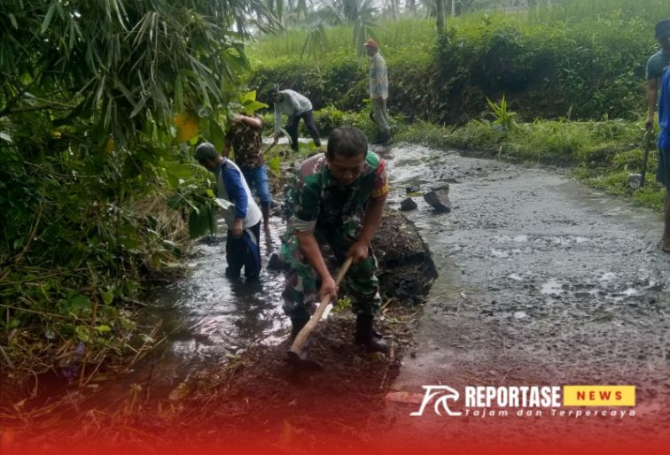 Kegiatan kerja bakti membersihkan jalan sepanjang 850 meter