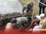 Kerja bakti pembangunan saluran irigasi tersier di Dusun Pagowan Kerja bakti pembangunan saluran irigasi tersier di Dusun Pagowan