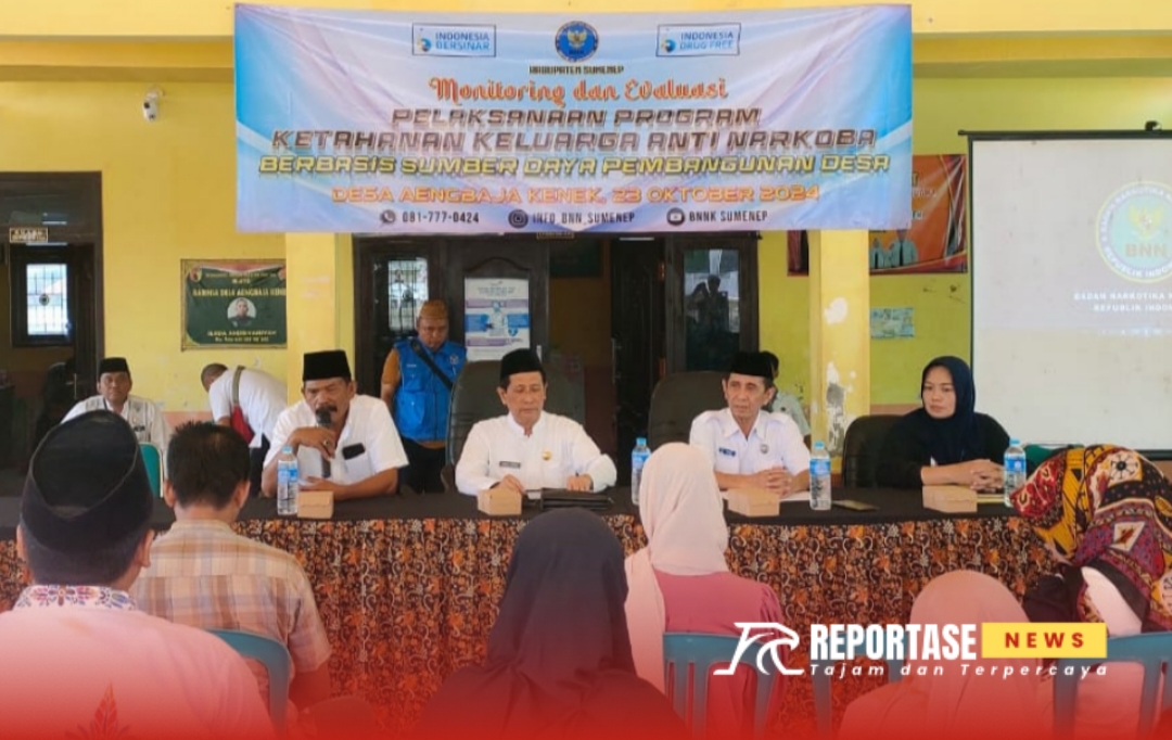 Kepala Desa Aengbaja Kenek, Matsin, Camat Bluto, Ir. Bambang Karyanto, Ketua Tim P2M BNNK Sumenep, H. Rahwini Suwandi, dan Neny Rahayu Ning Tyas dari Tim Rehabilitasi BNNK Sumenep. @by_reportasenews.net