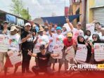 Pemuda Lenteng Timur Kecamatan Lenteng dan para pedagang di pasar Lenteng Pemuda Lenteng Timur Kecamatan Lenteng dan para pedagang di pasar Lenteng