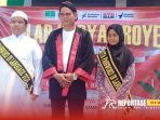 Kepala Sekolah Moch. Hasan, saat memberikan apresiasi kepada siswa berprestasi Kepala Sekolah Moch. Hasan, saat memberikan apresiasi kepada siswa berprestasi